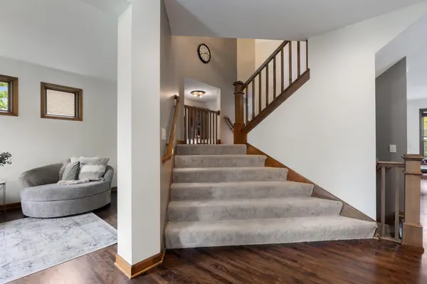 1752 Carriage DR, Victoria, MN 55386