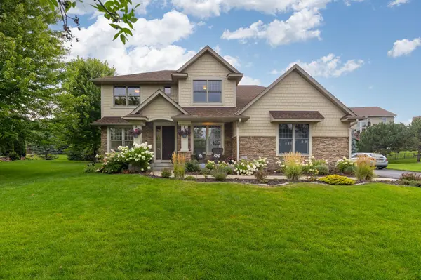 1752 Carriage DR, Victoria, MN 55386