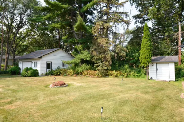 2226 Pleasant View DR, New Brighton, MN 55112