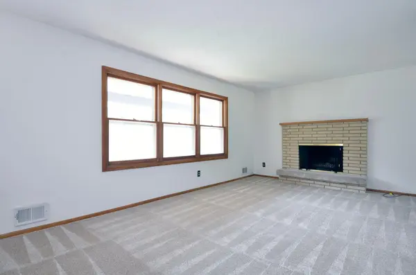 2226 Pleasant View DR, New Brighton, MN 55112