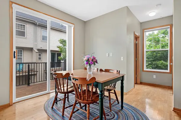 8304 Townsend DR, Eden Prairie, MN 55344