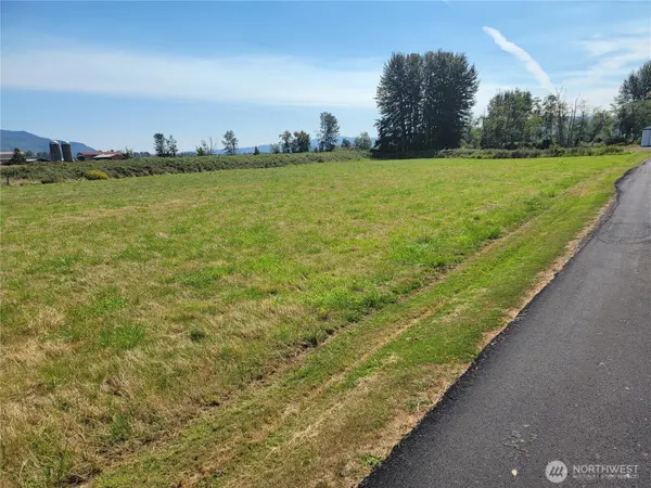 0 Hendrickson RD, Cathlamet, WA 98612