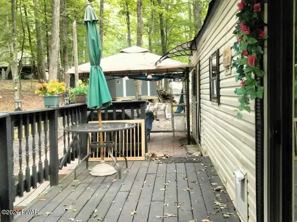 106 Natalie LN, Milford, PA 18337