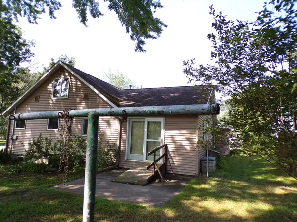 332 W MADISON ST, Wautoma, WI 54982