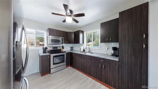 7020 Avrum DR, Denver, CO 80221