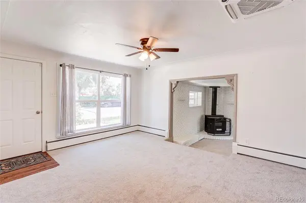 240 22nd Avenue CT, Greeley, CO 80631