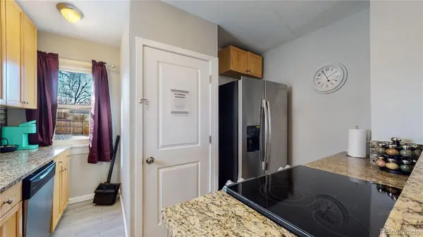 1621 Trenton ST, Denver, CO 80220