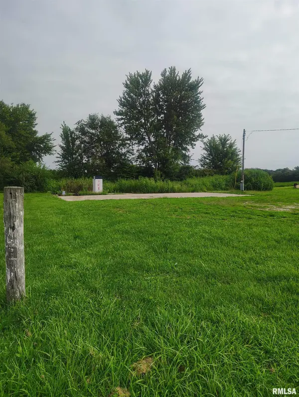 24196 E County Highway 27, Canton, IL 61520