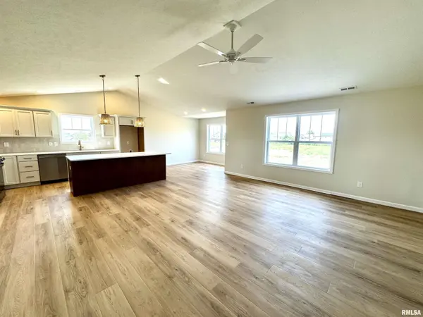 3801 N Fiona WAY, Dunlap, IL 61525