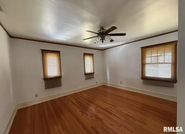 611 W HIGH ST #Unit E, Peoria, IL 61606