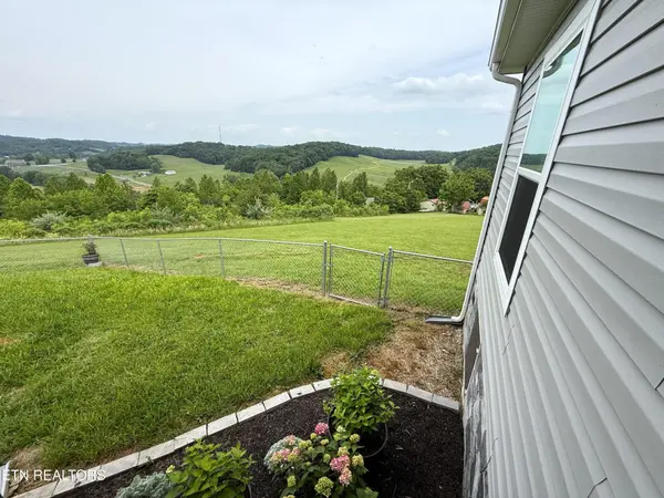 1066 Highland Meadows Way, Parrottsville, TN 37843