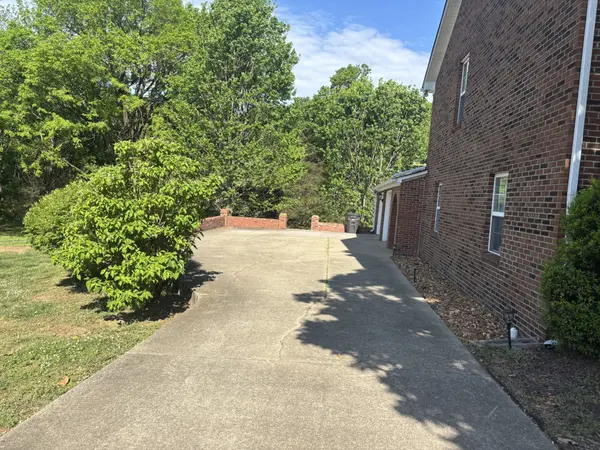 1739 Collins Hollow Rd, Lewisburg, TN 37091