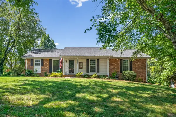 1776 Auburn Dr, Clarksville, TN 37043