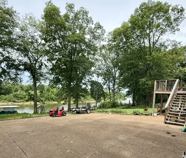 1040 Berwick Trl, Madison, TN 37115