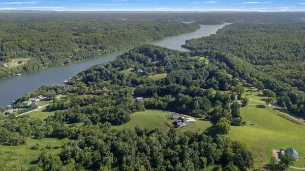 187 Harrison Ln, Manchester, TN 37355