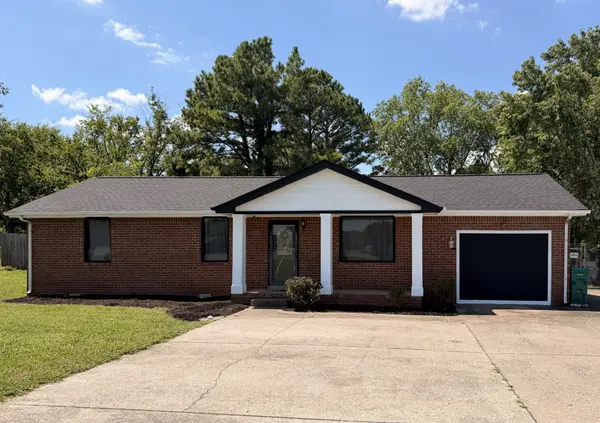 738 Nissan Dr, Smyrna, TN 37167