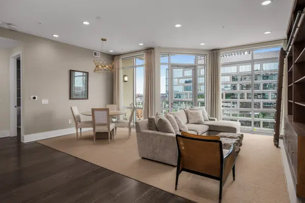 20 Rutledge St #303, Nashville, TN 37201