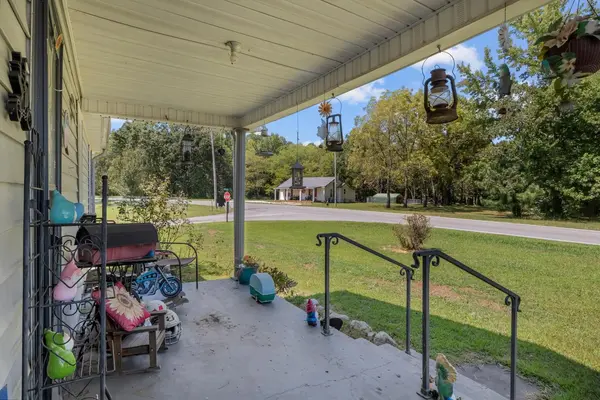 783 Saint Patrick St, Mc Ewen, TN 37101