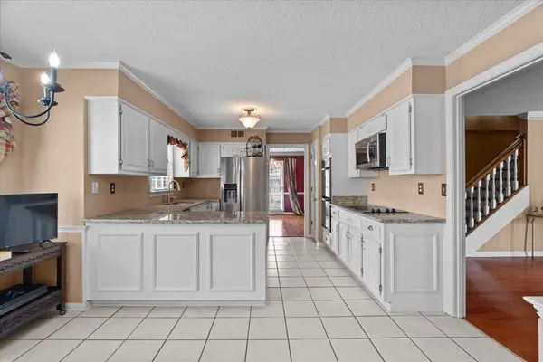 7764 CROSS VILLAGE DR, Germantown, TN 38138