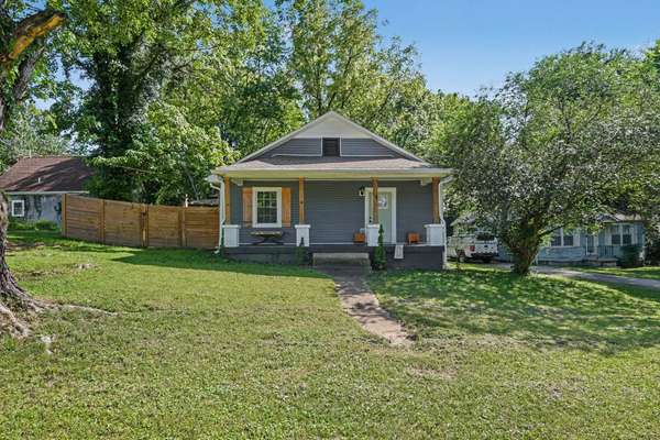 762 Monroe St, Clarksville, TN 37040