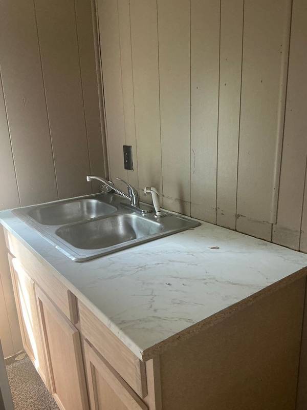 2871 N Charles Ave #15, Clarksville, TN 37042