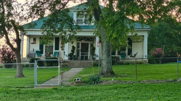 850 Sugar Flat Rd, Lebanon, TN 37087