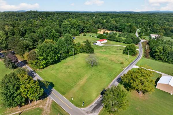 119 Cattle Ln, Hilham, TN 38568