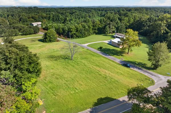 119 Cattle Ln, Hilham, TN 38568