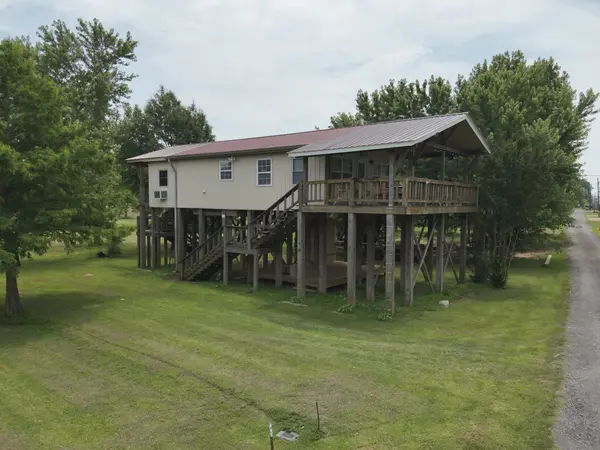 346 Martin Landing Rd, Lobelville, TN 37097