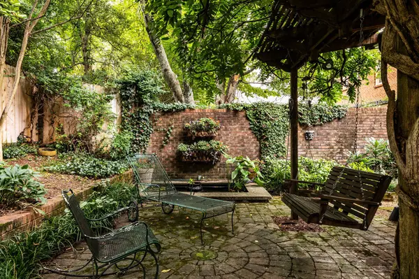 108 Ravenwood Ct, Franklin, TN 37064