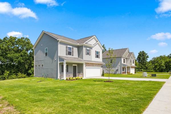 621 Nightengale Ridge Dr, Columbia, TN 38401