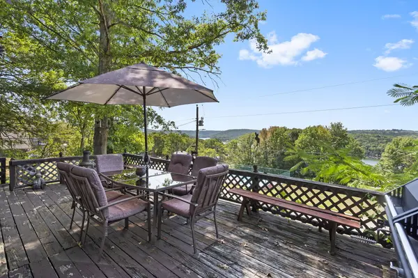 426 Briarwood Drive, Lampe, MO 65681