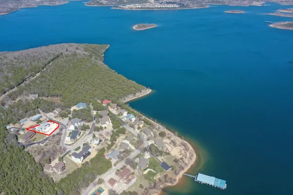 105 Lookout Drive, Blue Eye, MO 65611