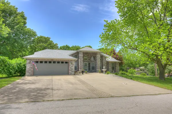 2214 Varney, Neosho, MO 64850