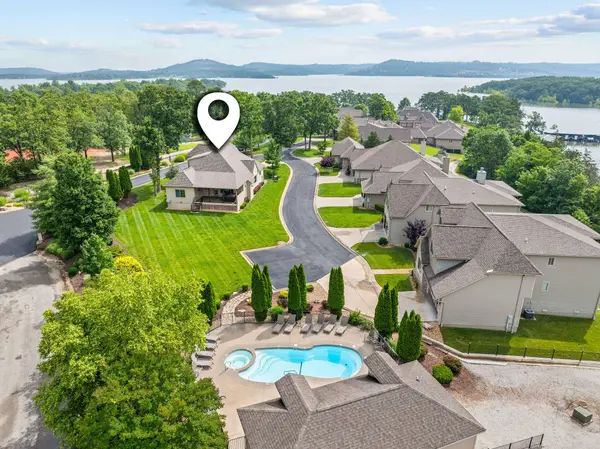 16 Grand Vin Lane, Blue Eye, MO 65611