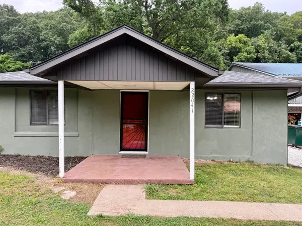 22041 Main Street, Reeds Spring, MO 65737
