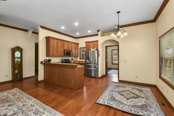 760 S 21st Avenue, Ozark, MO 65721