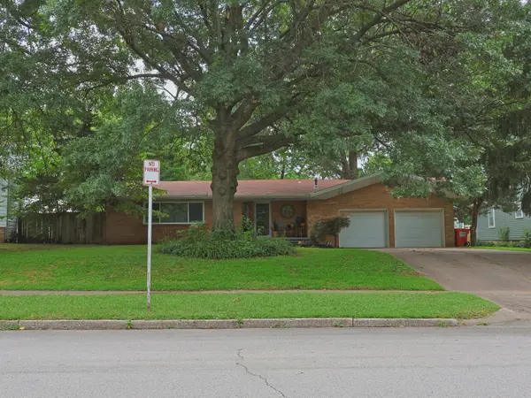 848 S Kickapoo Avenue, Springfield, MO 65804