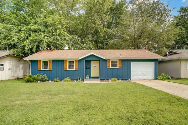 303 E Berkeley Street,  Springfield,  MO 65807