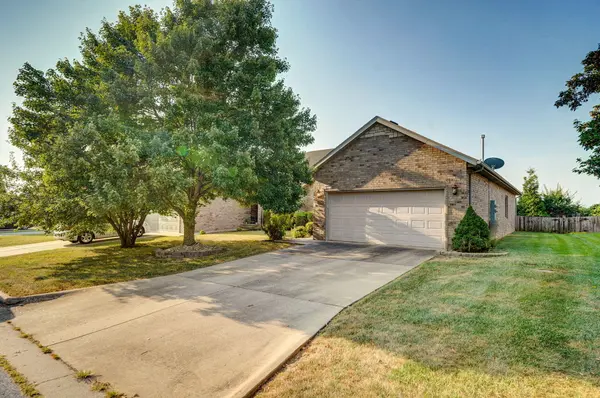 2314 W Deerbrooke Trail, Ozark, MO 65721