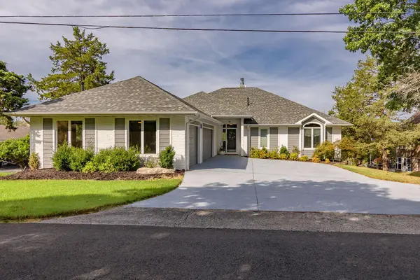 57 S Caps Cove Lane, Branson, MO 65616
