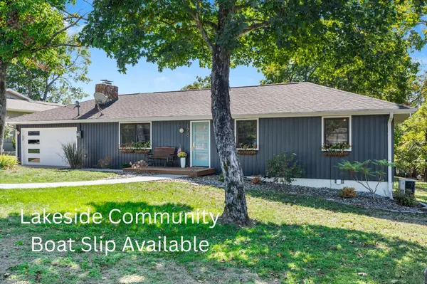 178 Pinewood Drive, Reeds Spring, MO 65737