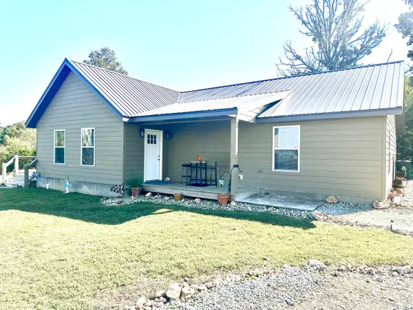458 County Road 639, Theodosia, MO 65761
