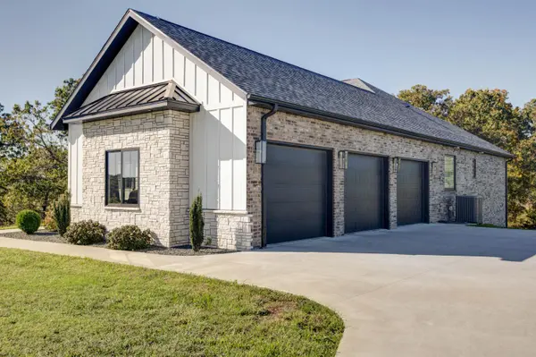 2007 Lone Star Drive, Nixa, MO 65714