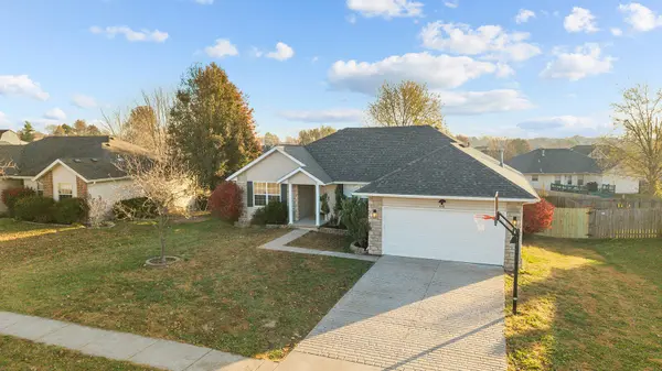 448 N Glenwood Avenue,  Republic,  MO 65738