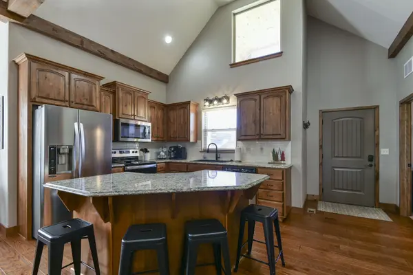 320 Deep Forest Lane, Hollister, MO 65672