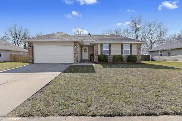 3106 E Marshall Street,  Republic,  MO 65738