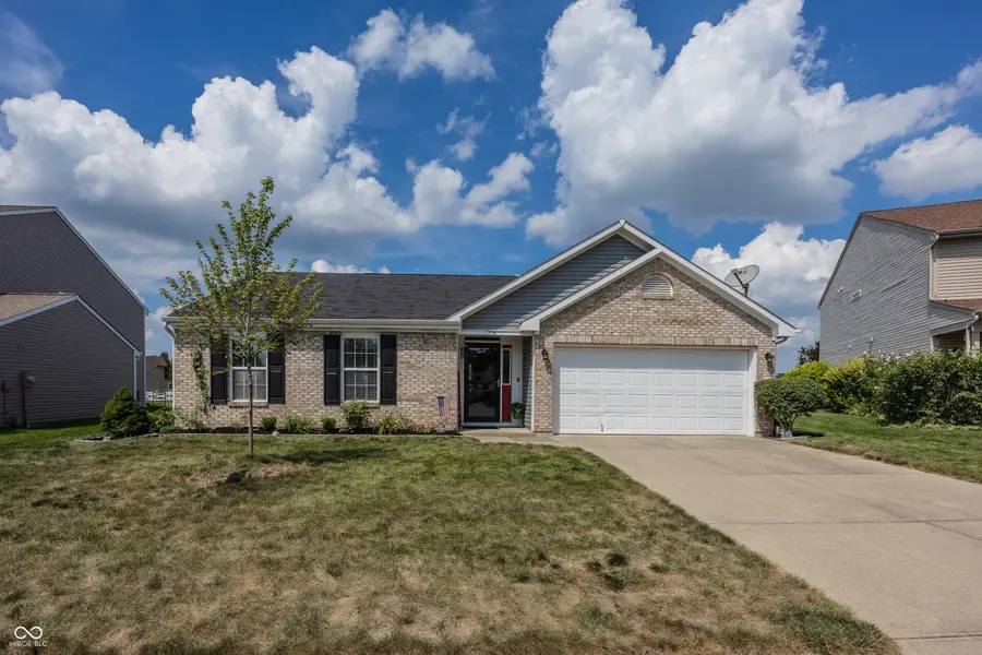 7934 Painted Pony DR, Indianapolis, IN 46217