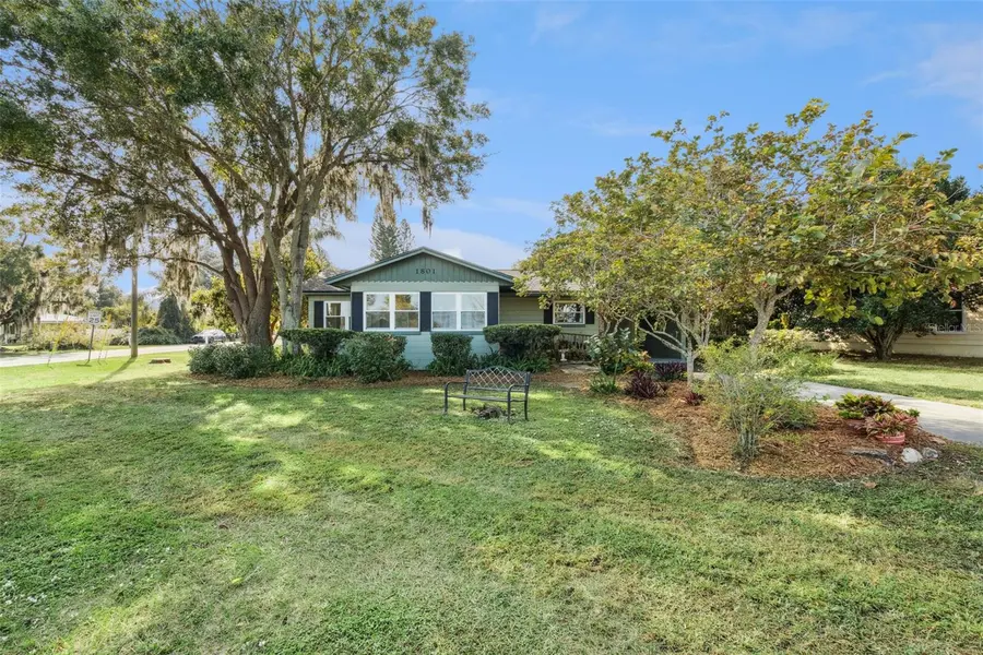 1801 LAKESHORE BLVD, St Cloud, FL 34769