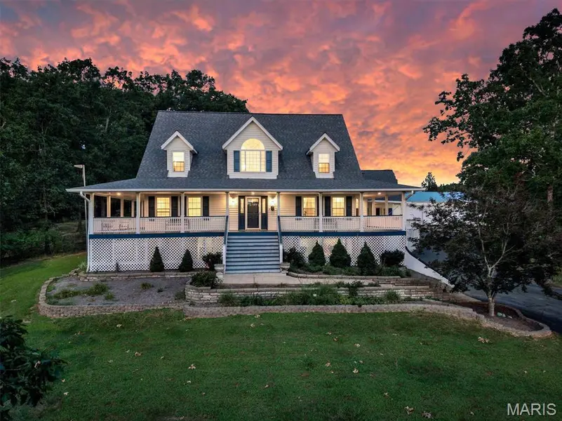 4051 Oakbrook RD, De Soto, MO 63020